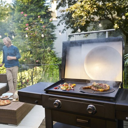 CHAR BROIL Versa-Tile 8